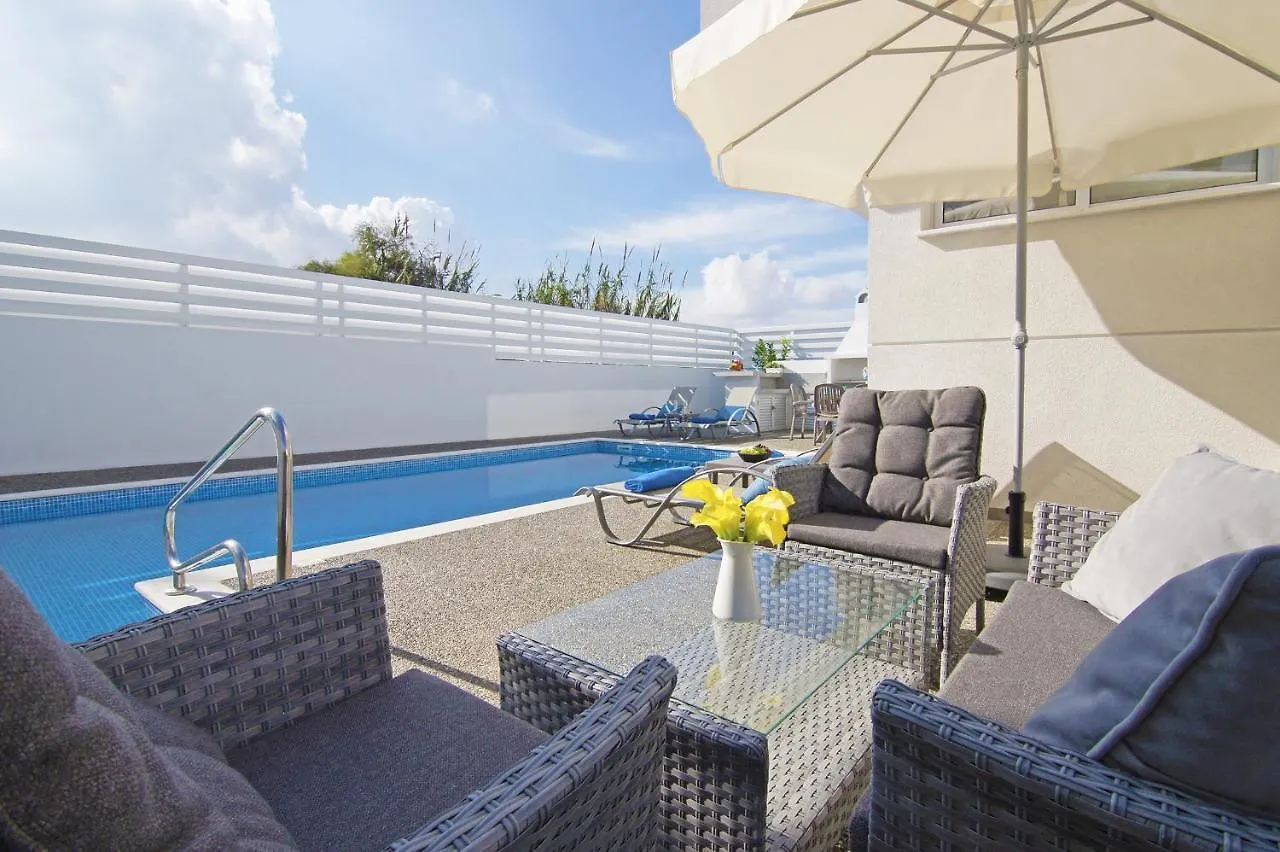 Villa Thea Athena Protaras
